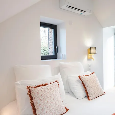 Le Clos 26 Bed & Breakfast