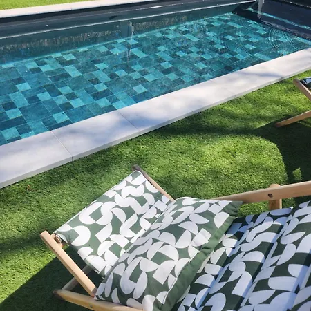 Le Clos 26 Bed & Breakfast *