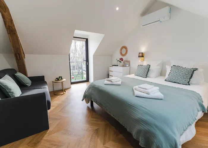 Alojamento de Acomodação e Pequeno-almoço Le Clos 26 3*